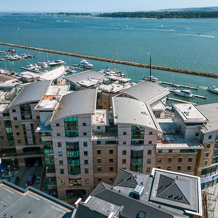 Crow'S Nest Villa Poole Bagian luar foto