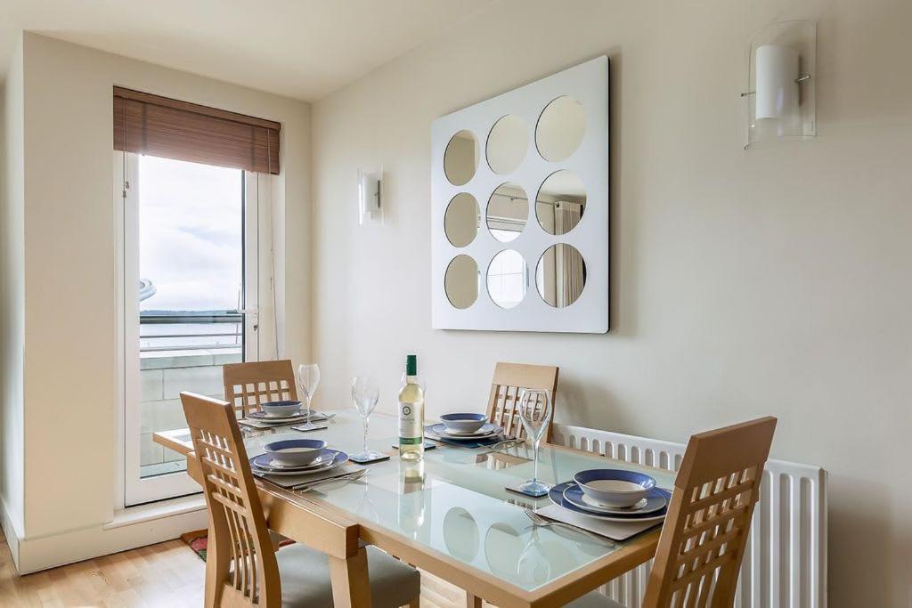 Crow'S Nest Villa Poole Bagian luar foto