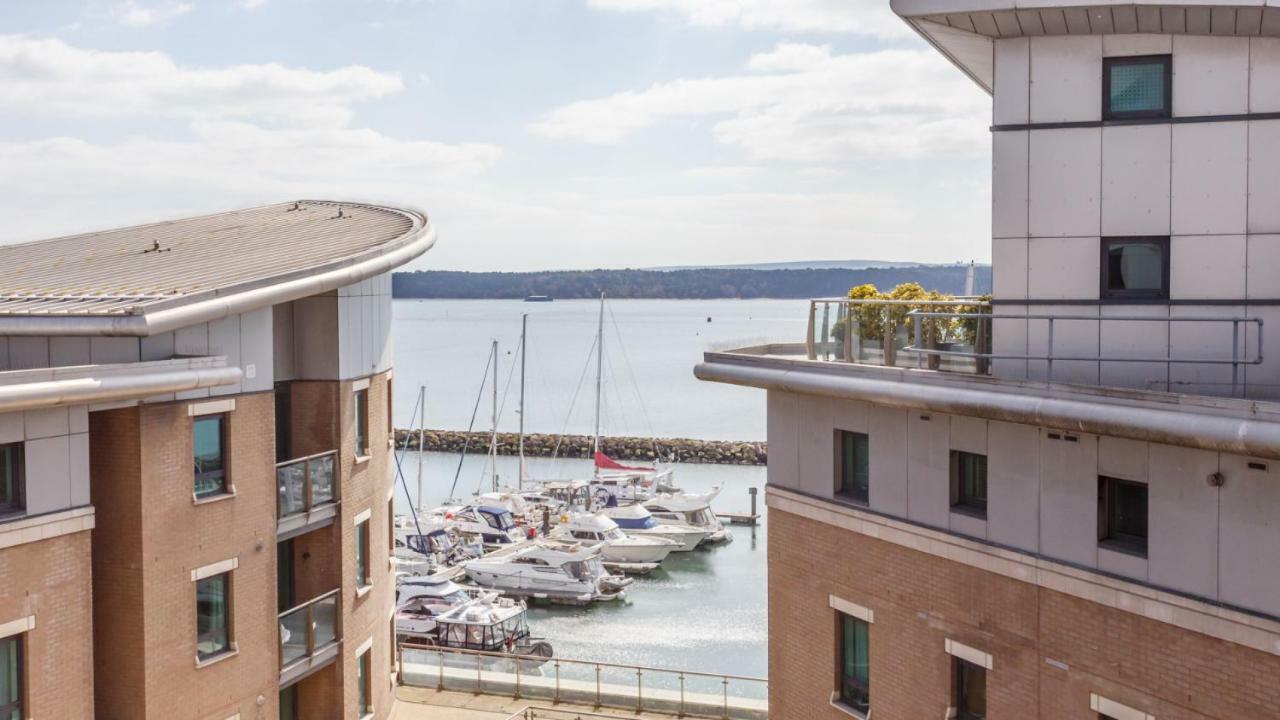 Crow'S Nest Villa Poole Bagian luar foto